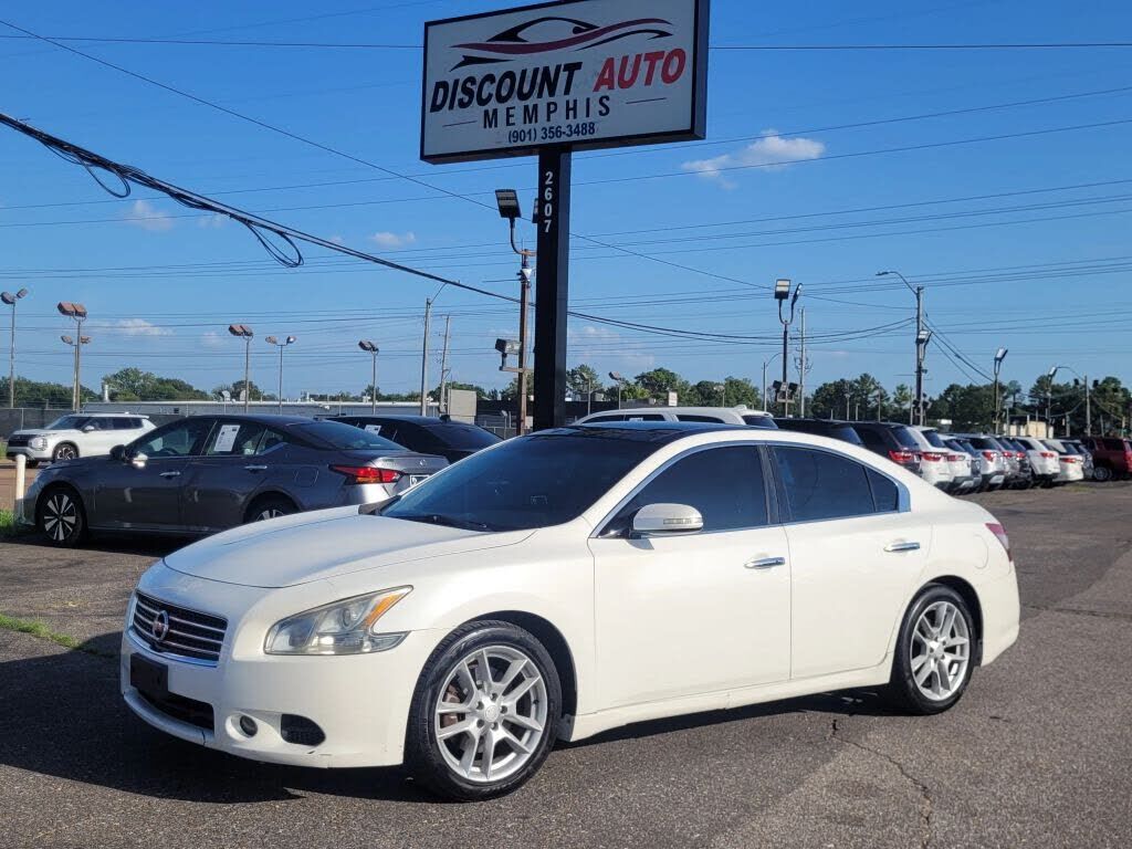2011 NISSAN Maxima