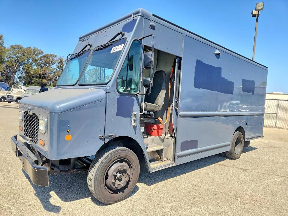 2021 FREIGHTLINER MT 45G Front Gasoline Engine Walk in Van Chassis