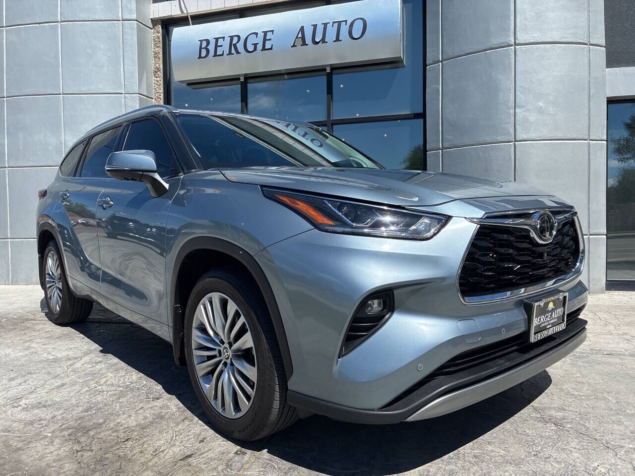 2024 TOYOTA Highlander
