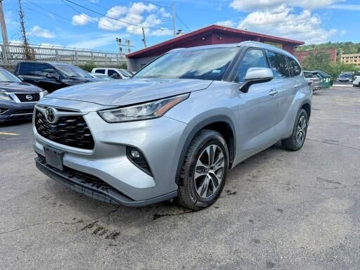 2020 TOYOTA Highlander