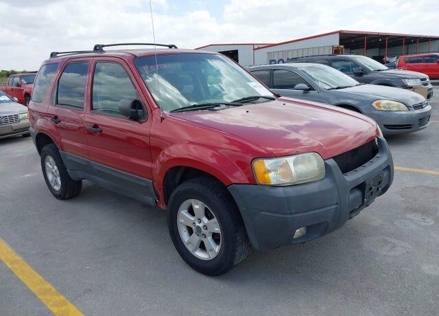 2004 FORD Escape
