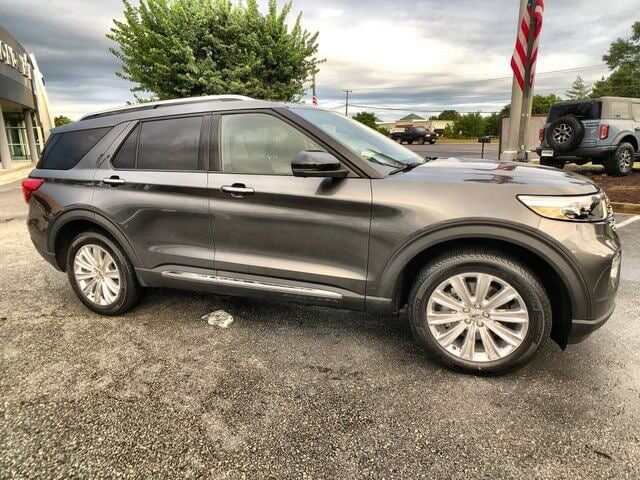 2020 FORD Explorer