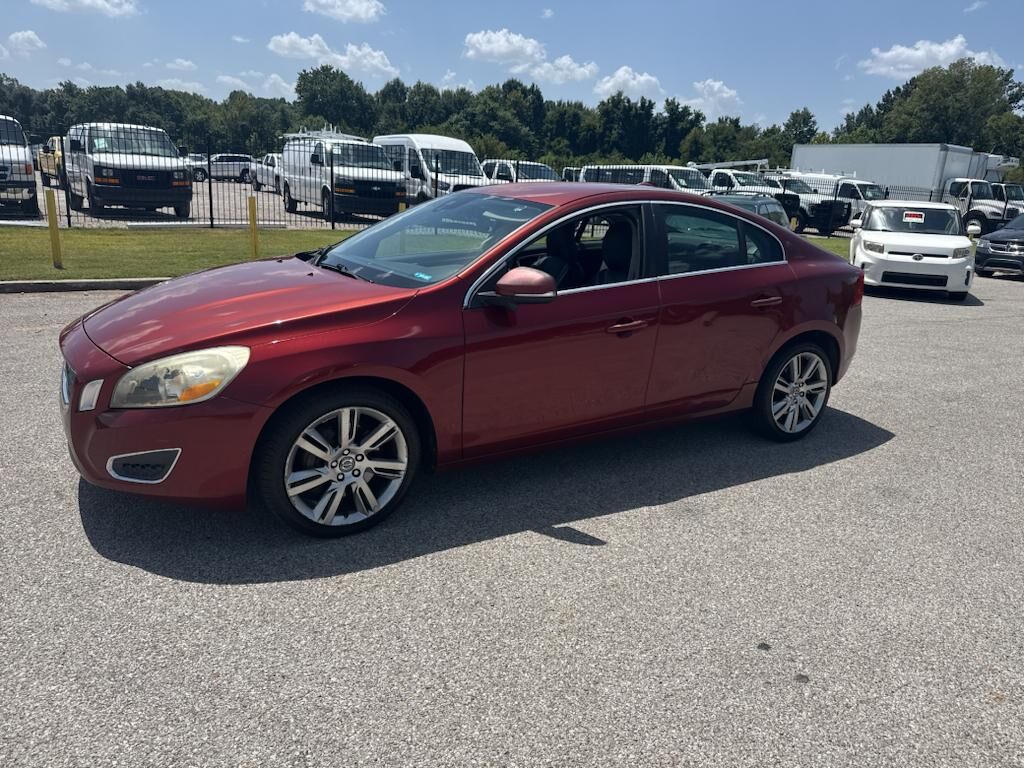 2011 VOLVO S60