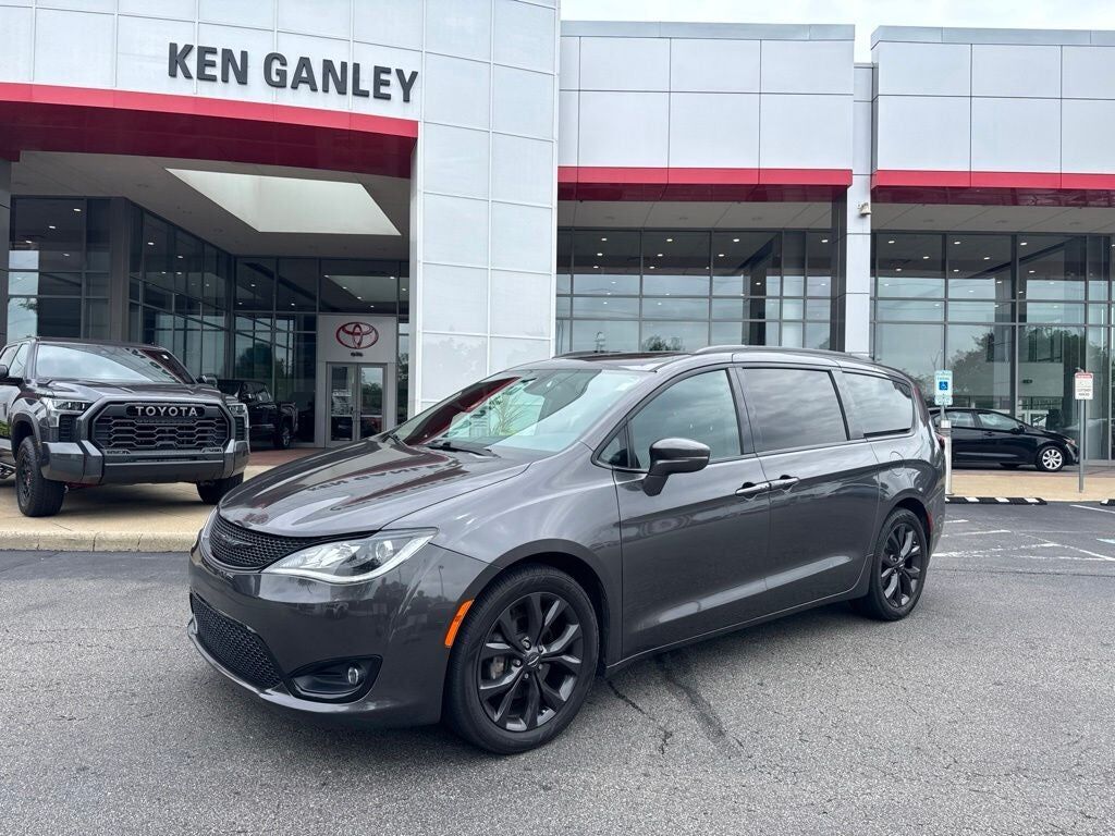 2019 CHRYSLER Pacifica