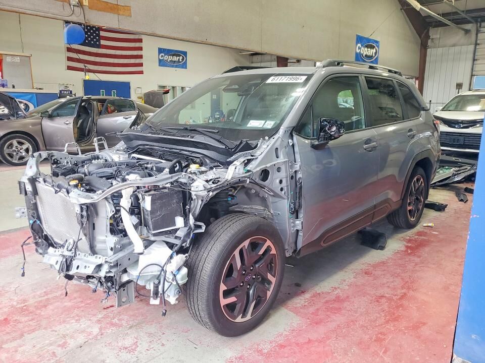 2025 SUBARU Forester