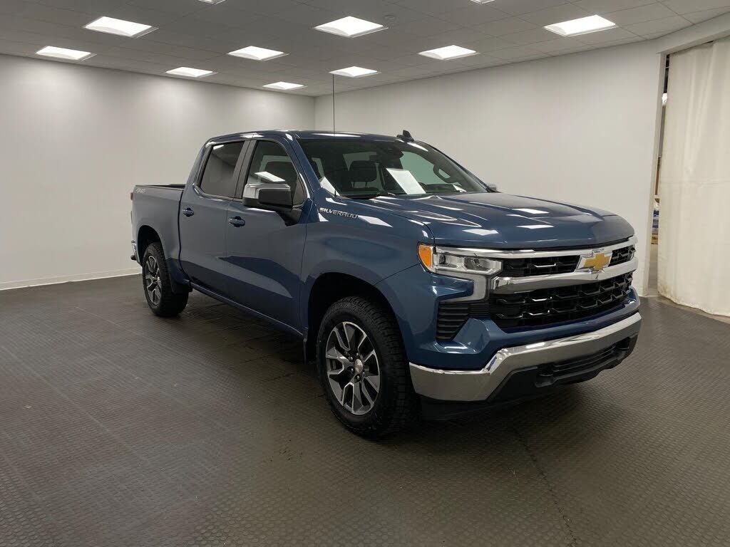 2024 CHEVROLET Silverado