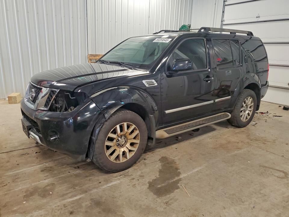 2011 NISSAN Pathfinder