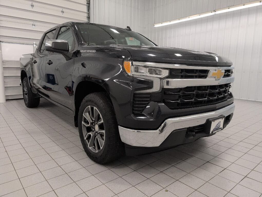 2024 CHEVROLET Silverado