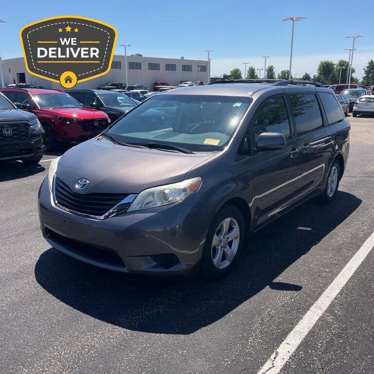 2014 TOYOTA Sienna