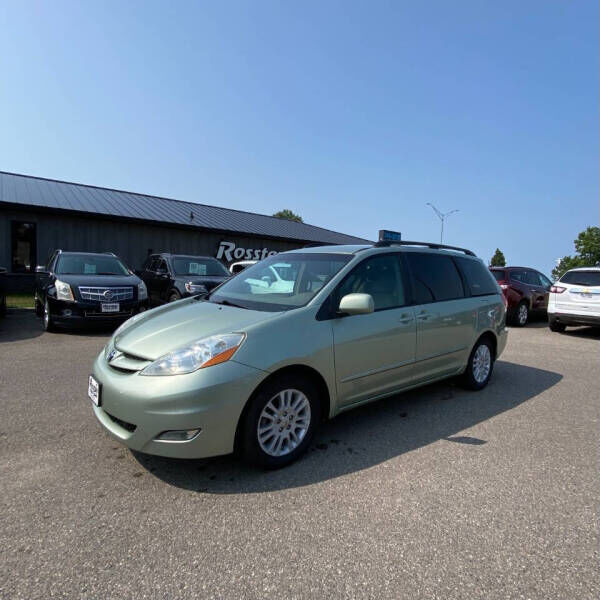 2010 TOYOTA Sienna