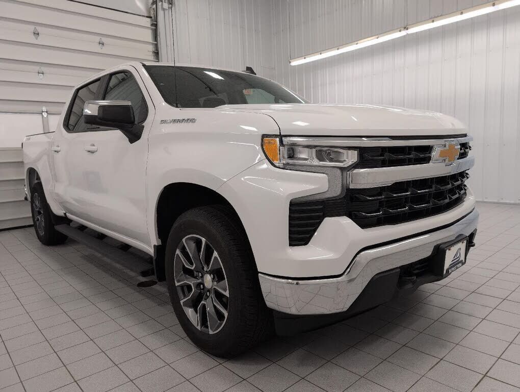 2024 CHEVROLET Silverado