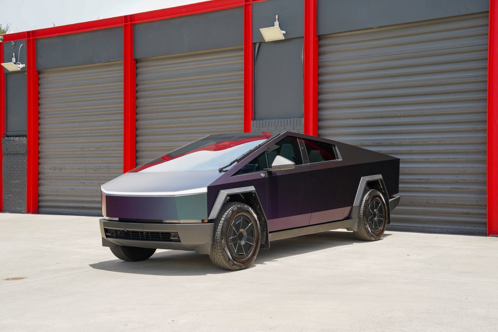 2024 TESLA Cybertruck