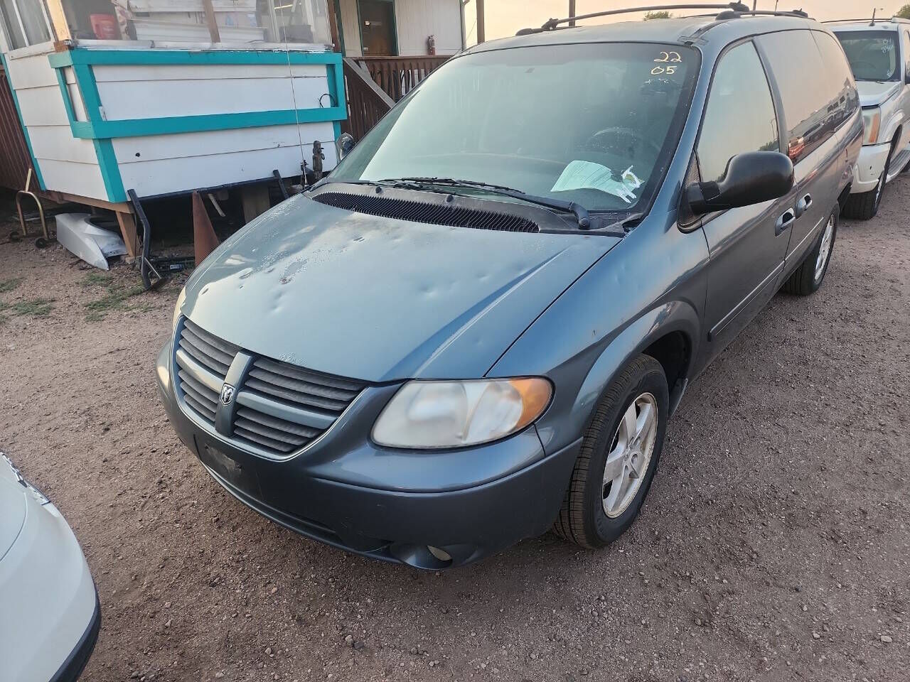 2005 DODGE Caravan