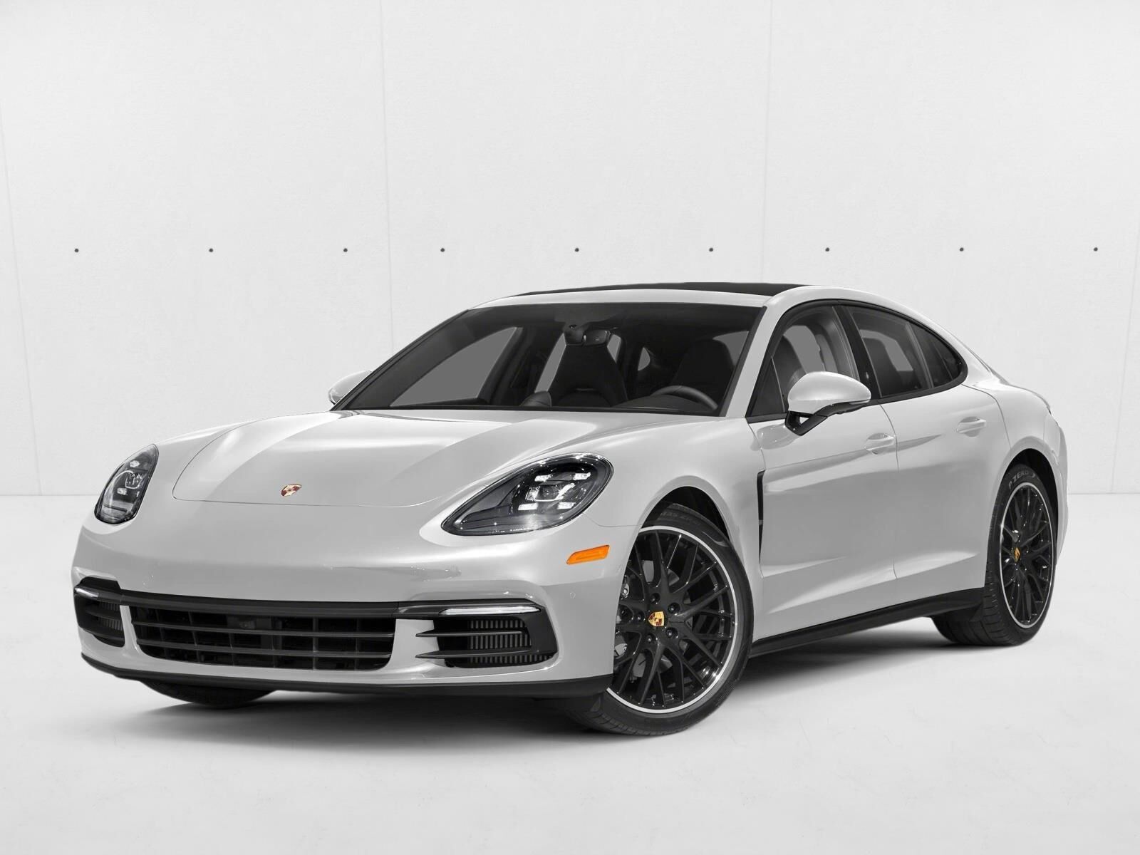 2018 PORSCHE Panamera