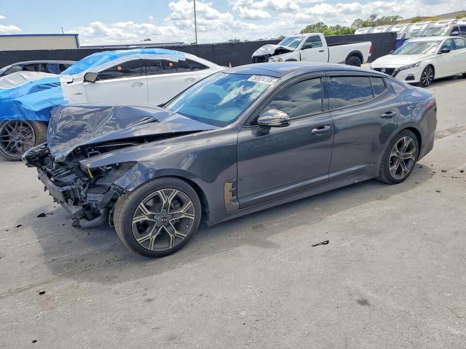 2021 KIA Stinger
