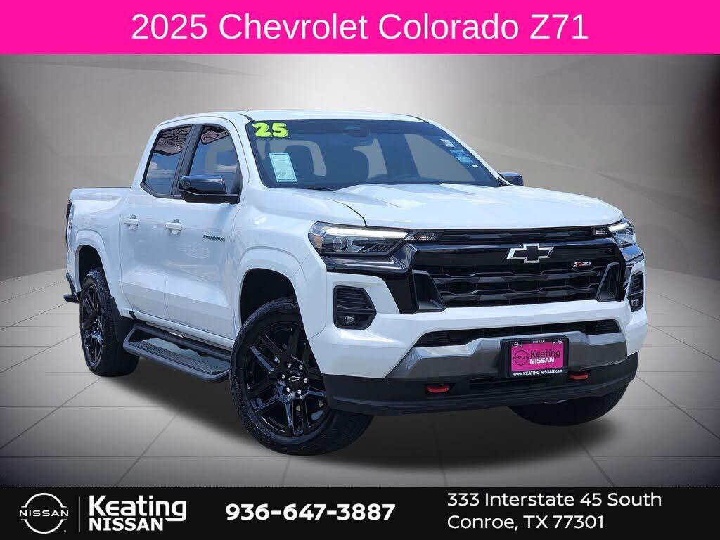 2025 CHEVROLET Colorado