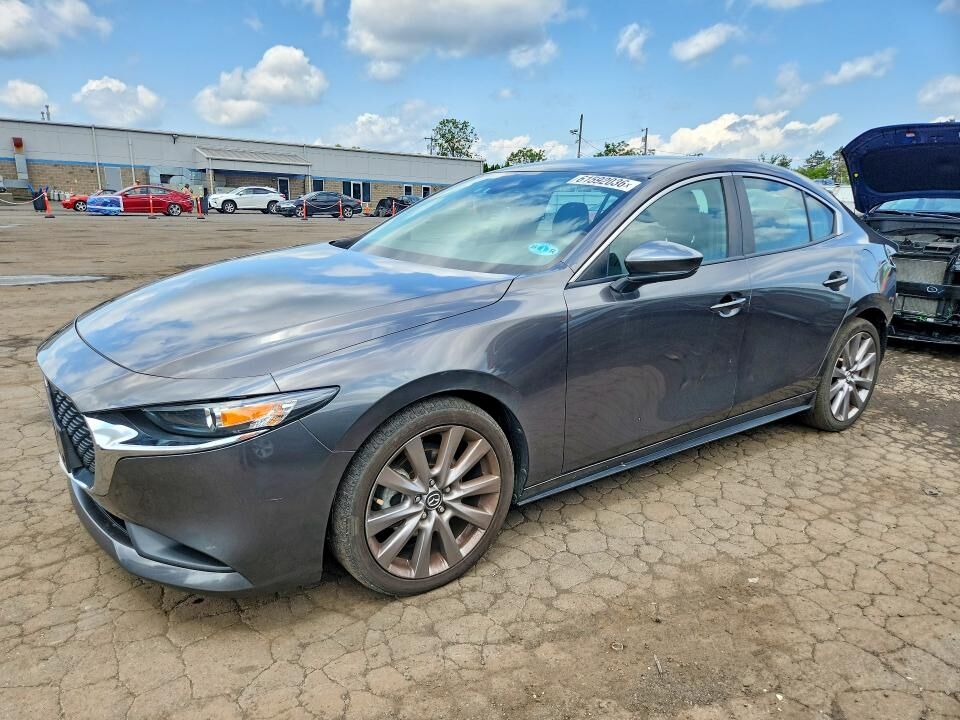 2021 MAZDA Mazda3