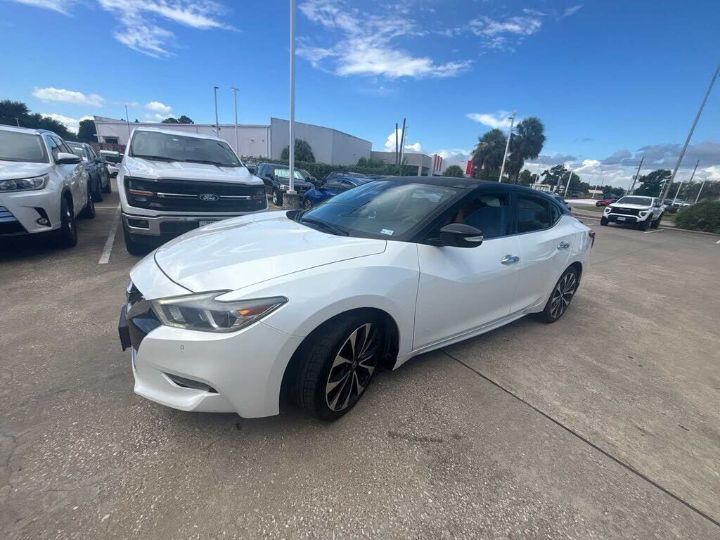 2016 NISSAN Maxima