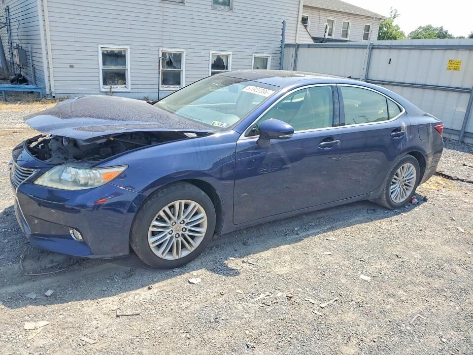 2013 LEXUS ES
