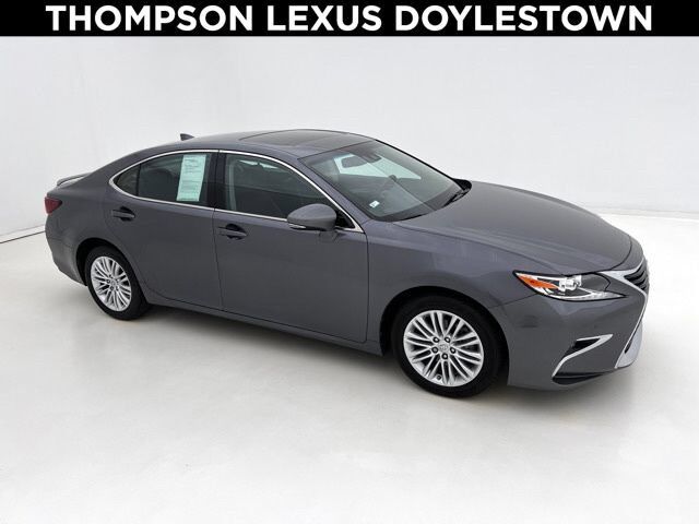 2017 LEXUS ES