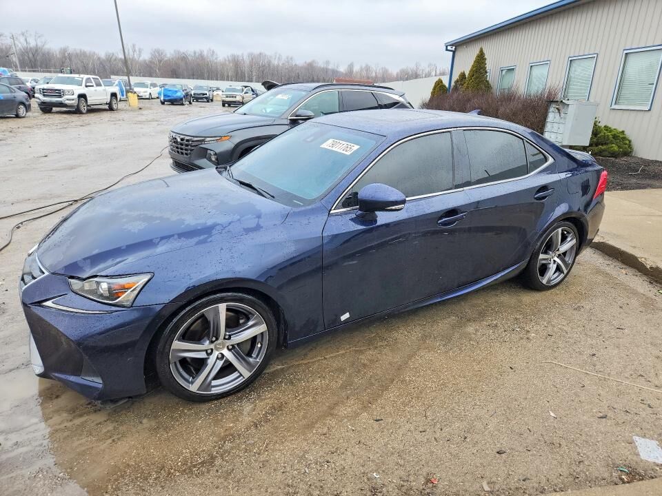 2017 LEXUS IS