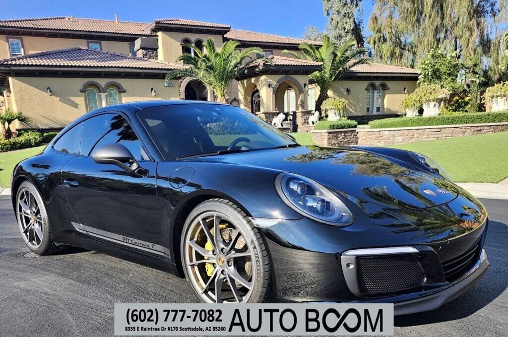 2019 PORSCHE 911