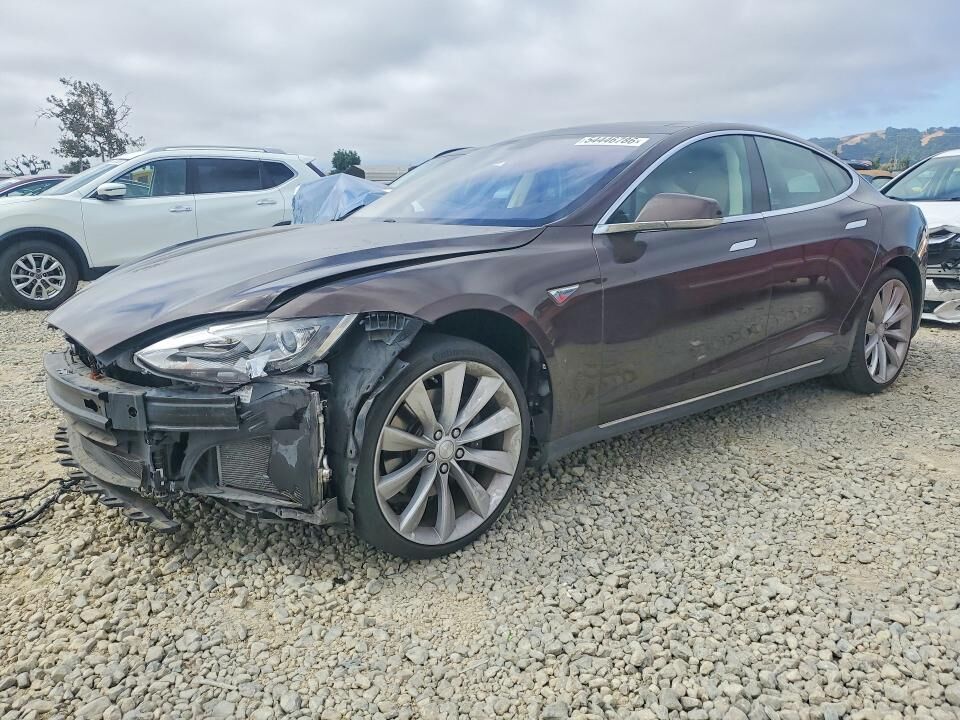 2014 TESLA Model S