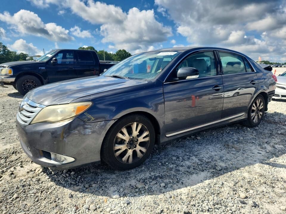 2012 TOYOTA Avalon
