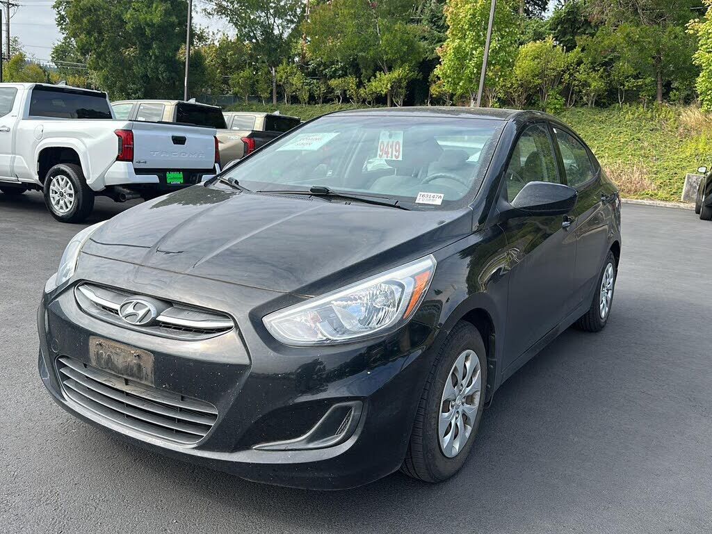 2016 HYUNDAI Accent