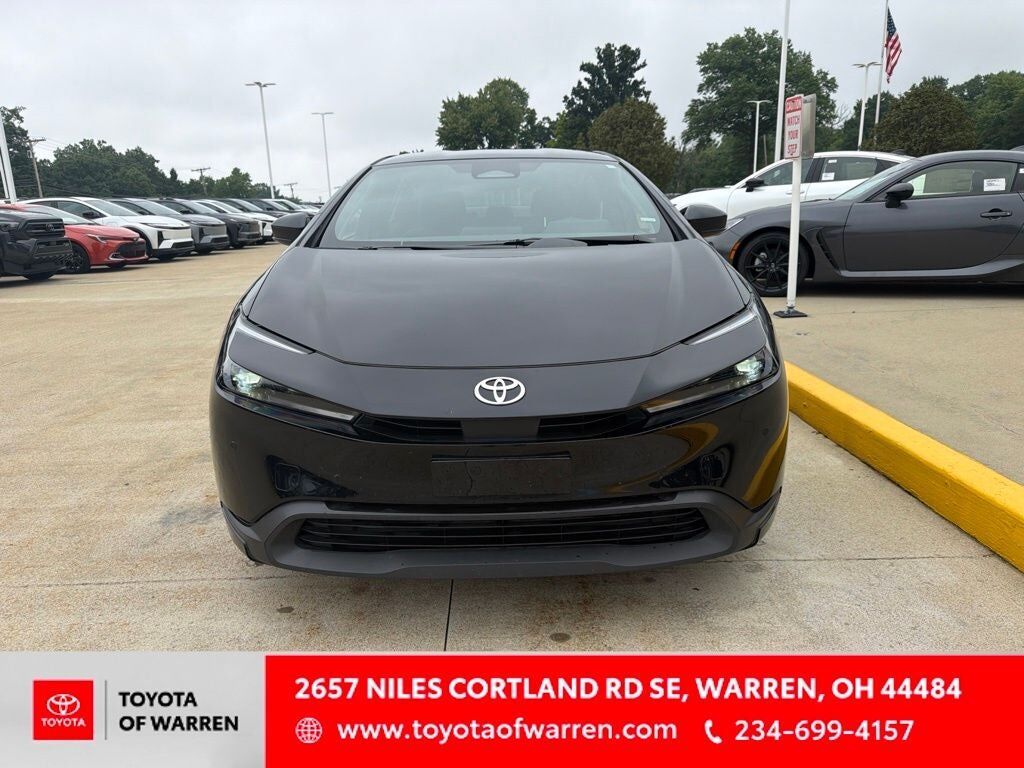2025 TOYOTA PRIUS