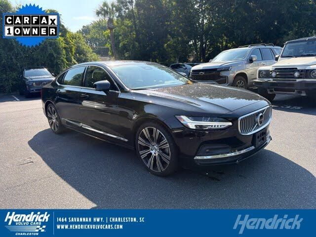 2023 VOLVO S90