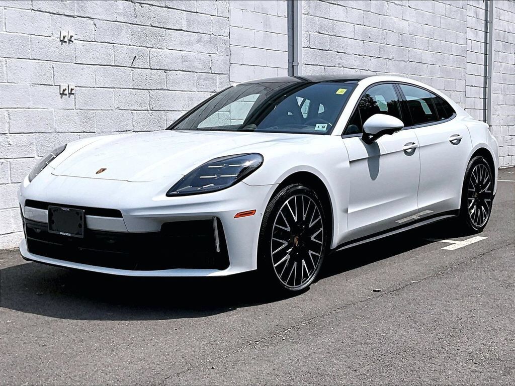 2025 PORSCHE Panamera