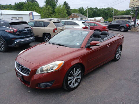 2011 VOLVO C70