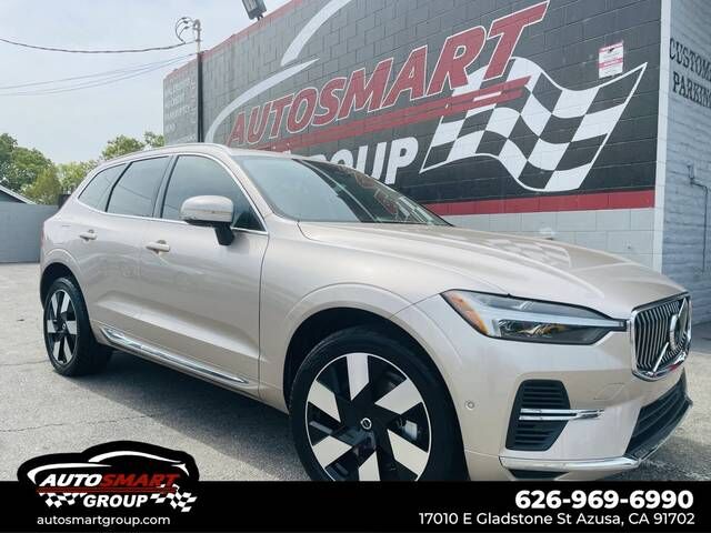2023 VOLVO XC60