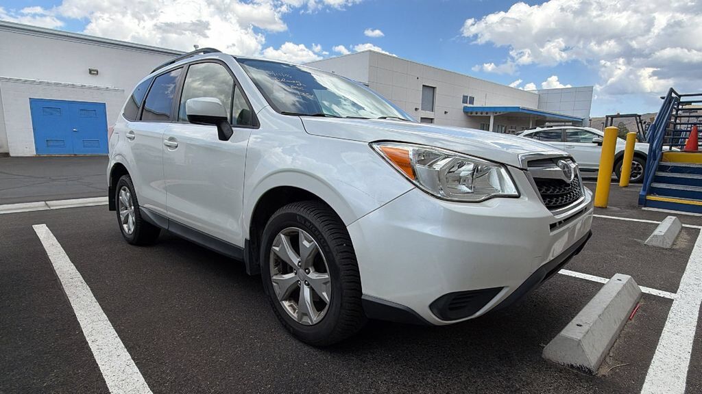 2014 SUBARU Forester