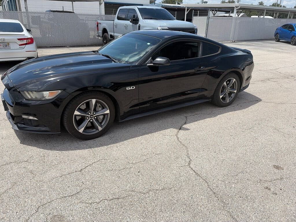 2015 FORD Mustang