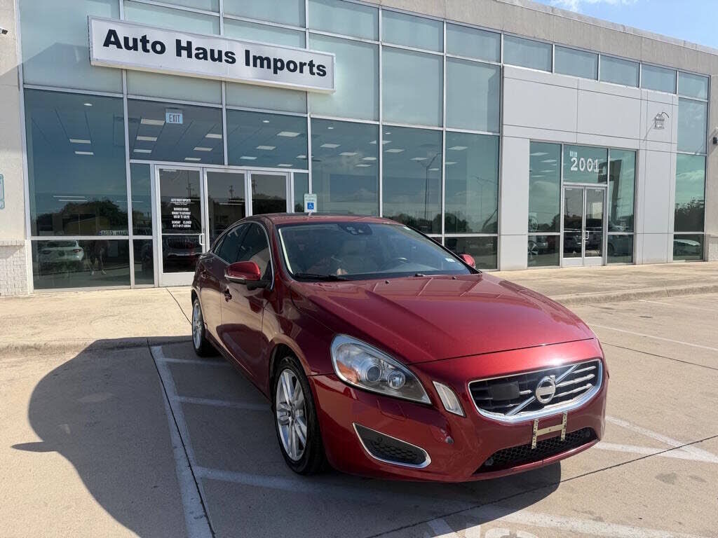 2013 VOLVO S60