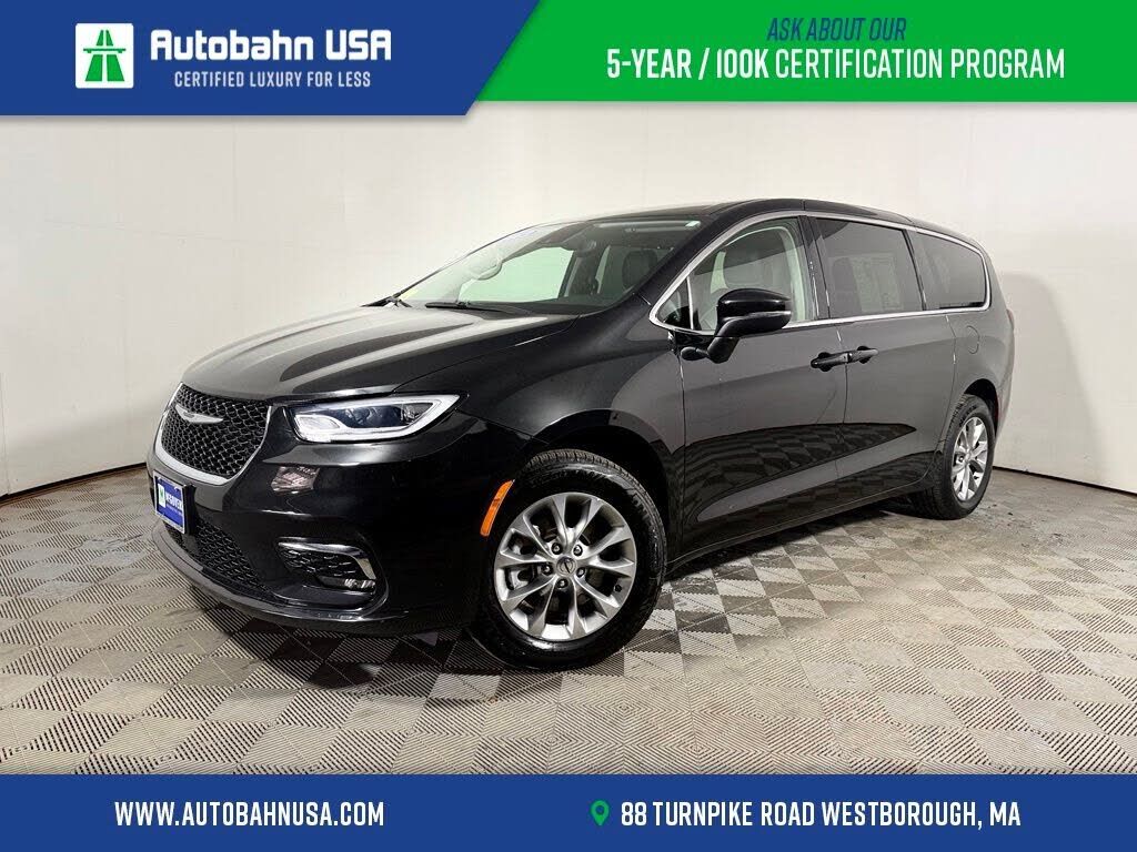 2023 CHRYSLER Pacifica
