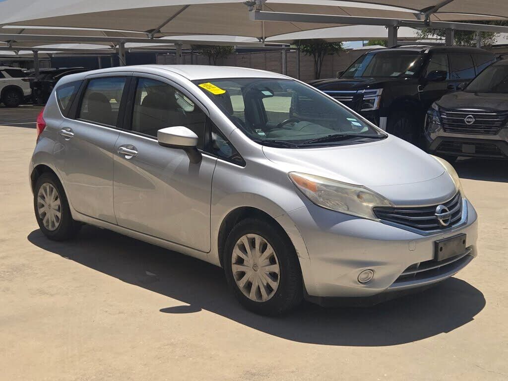 2015 NISSAN Versa