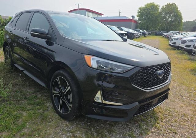 2023 FORD Edge