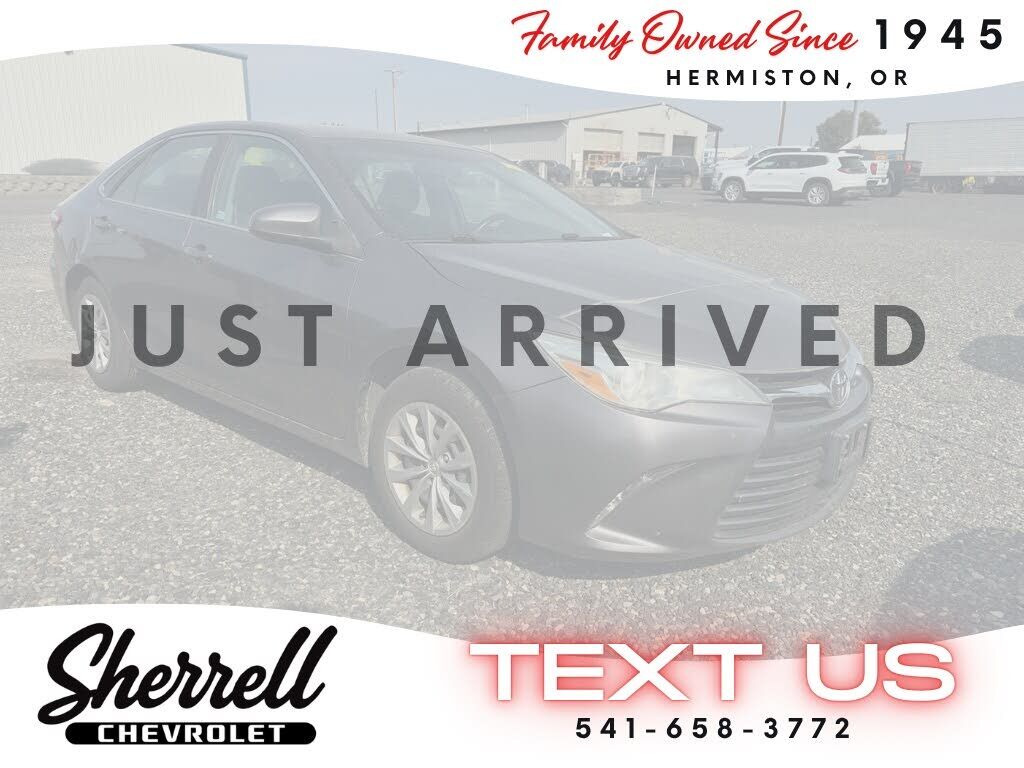 2016 TOYOTA Camry