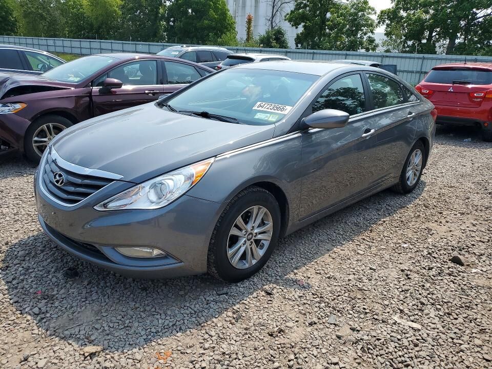 2013 HYUNDAI Sonata