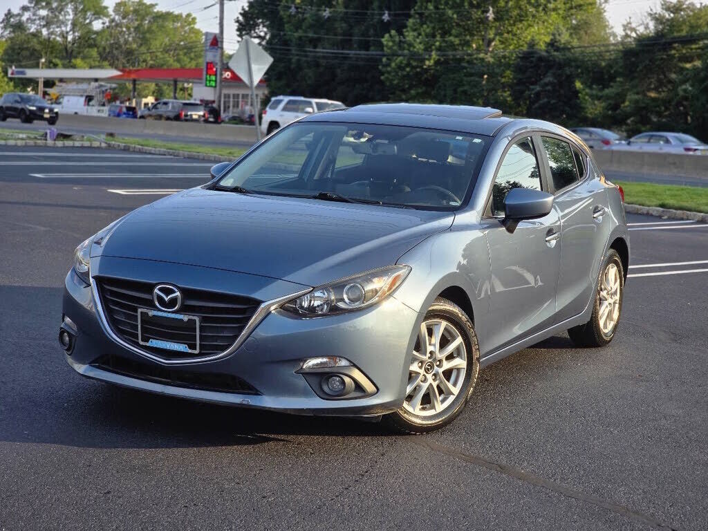 2016 MAZDA Mazda3