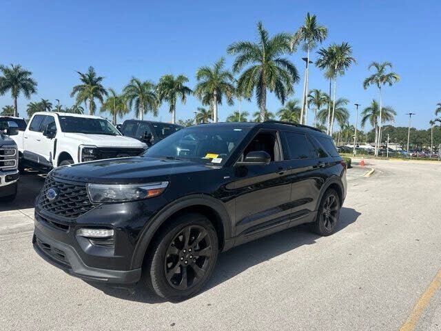 2023 FORD Explorer