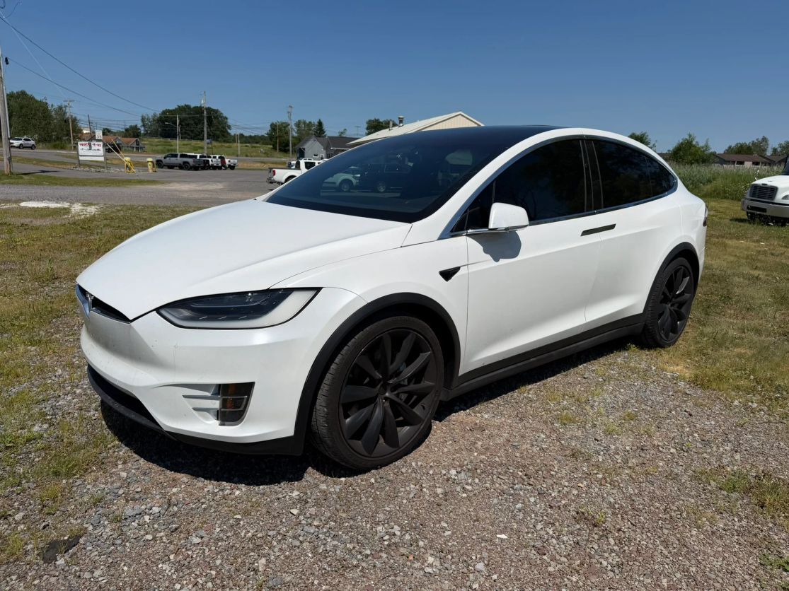 2016 TESLA Model X