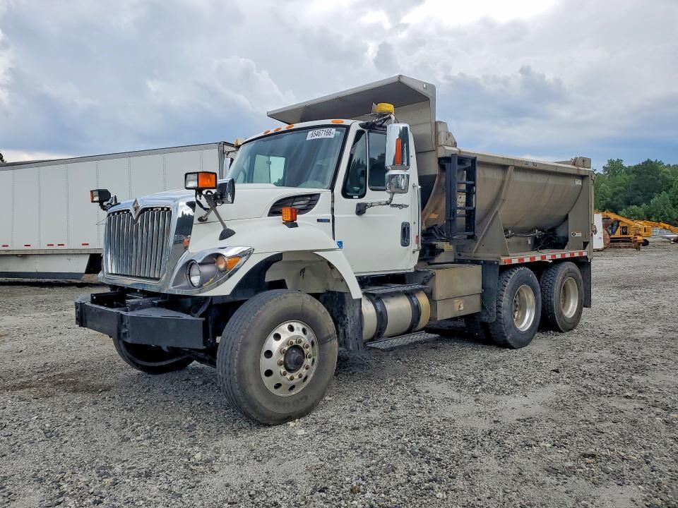 2010 INTERNATIONAL SF537