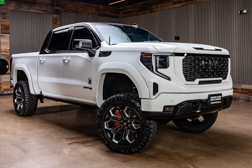 2023 GMC Sierra