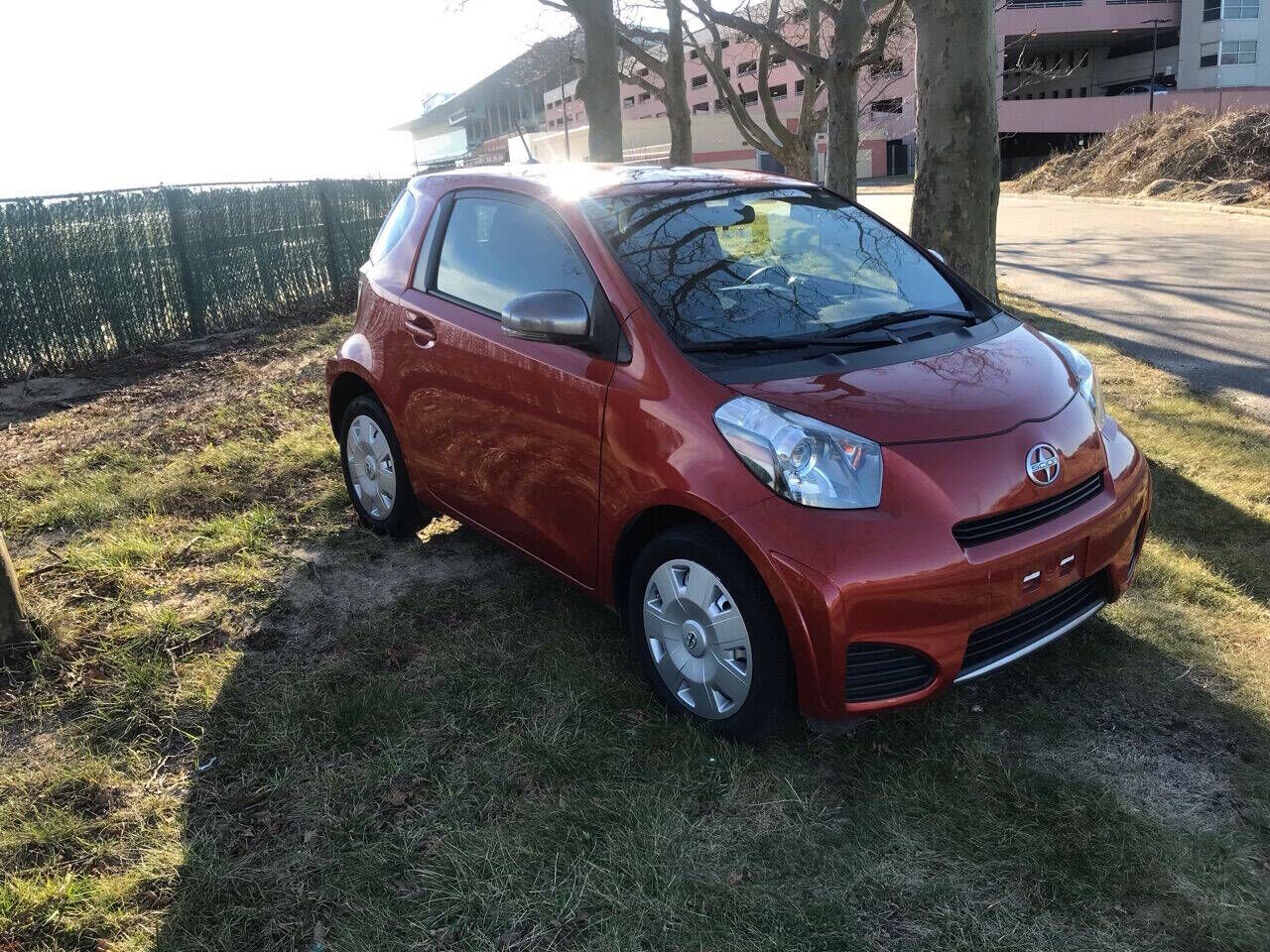 2014 TOYOTA Scion