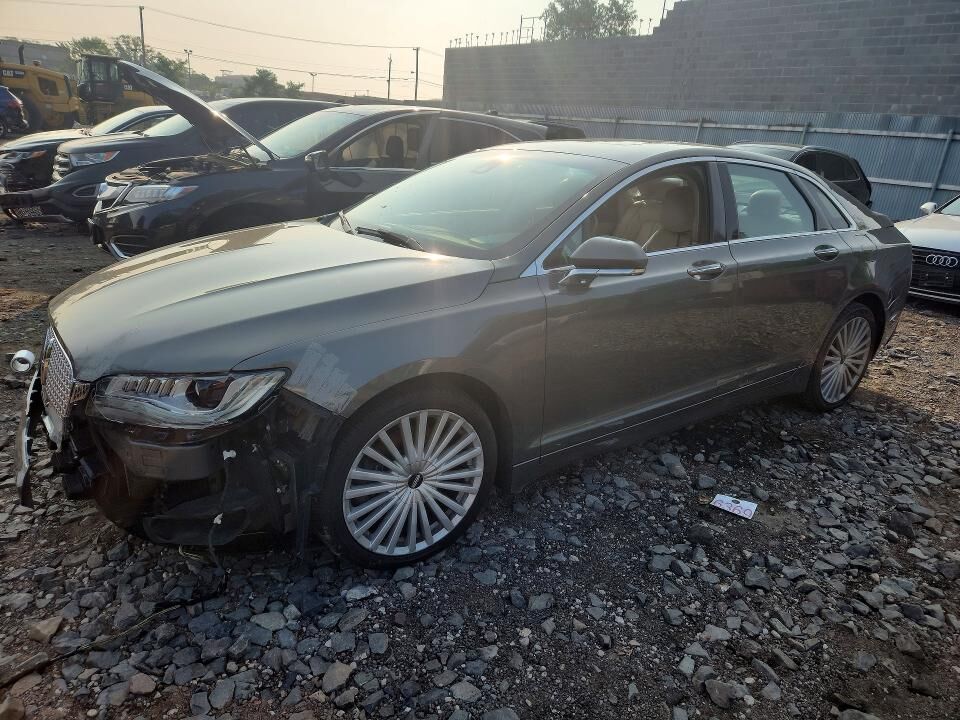 2017 LINCOLN MKZ