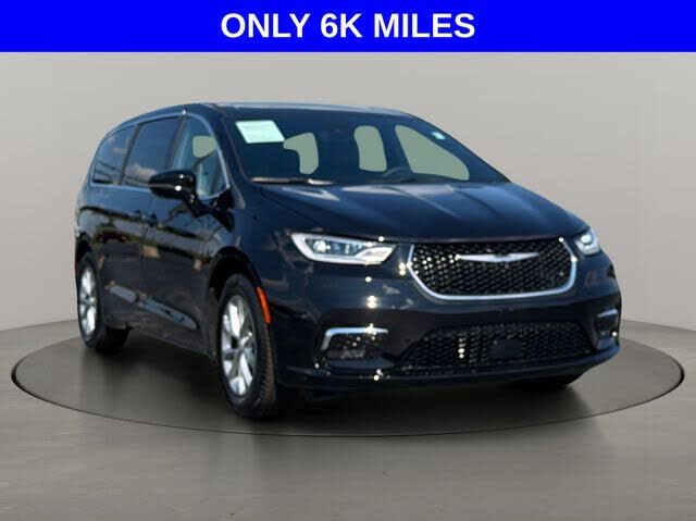 2026 CHRYSLER Pacifica
